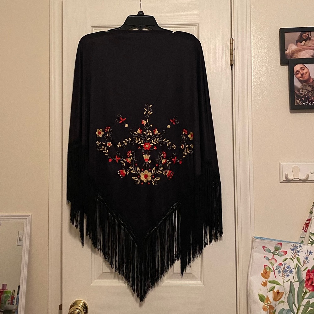 Vintage Embroidered Triangle Shaw with fringe